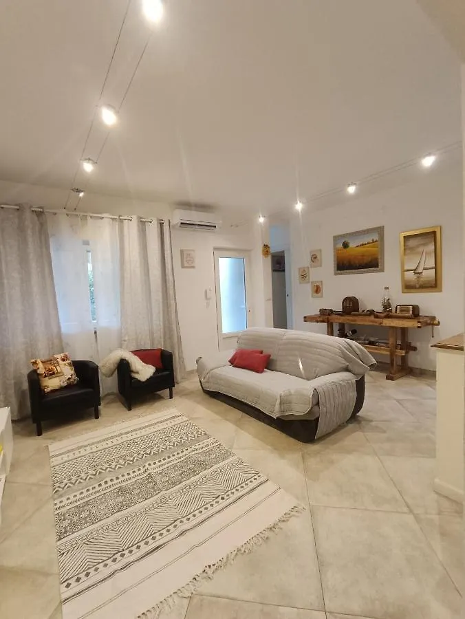 Chinocchi Family_casa Vacanze Lido di Camaiore 0*,